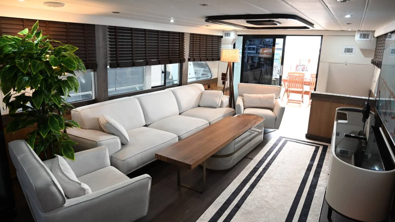 Yacht Gallery Image