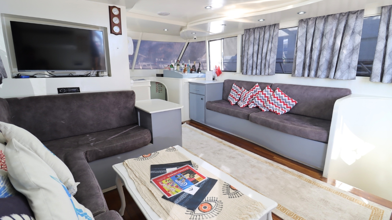 Yacht Gallery Image