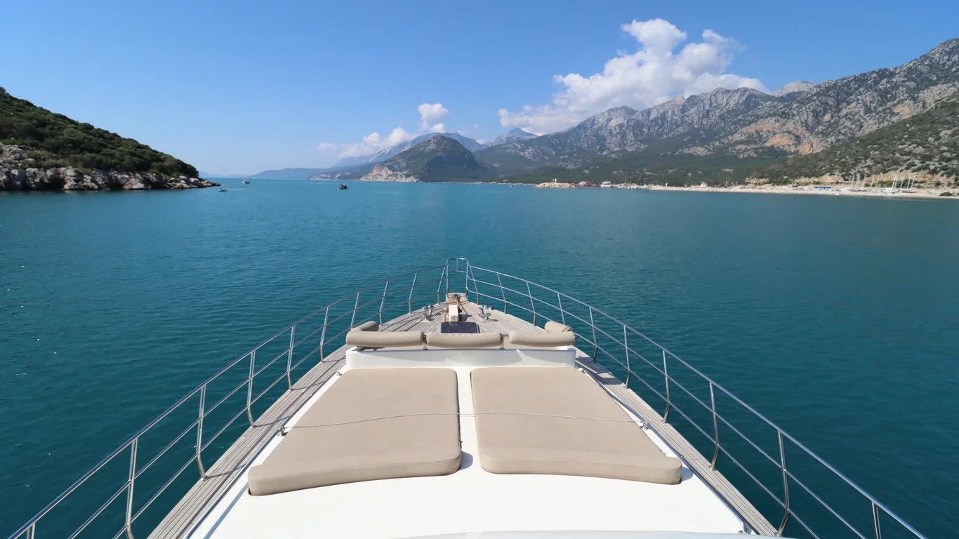 Yacht Gallery Image
