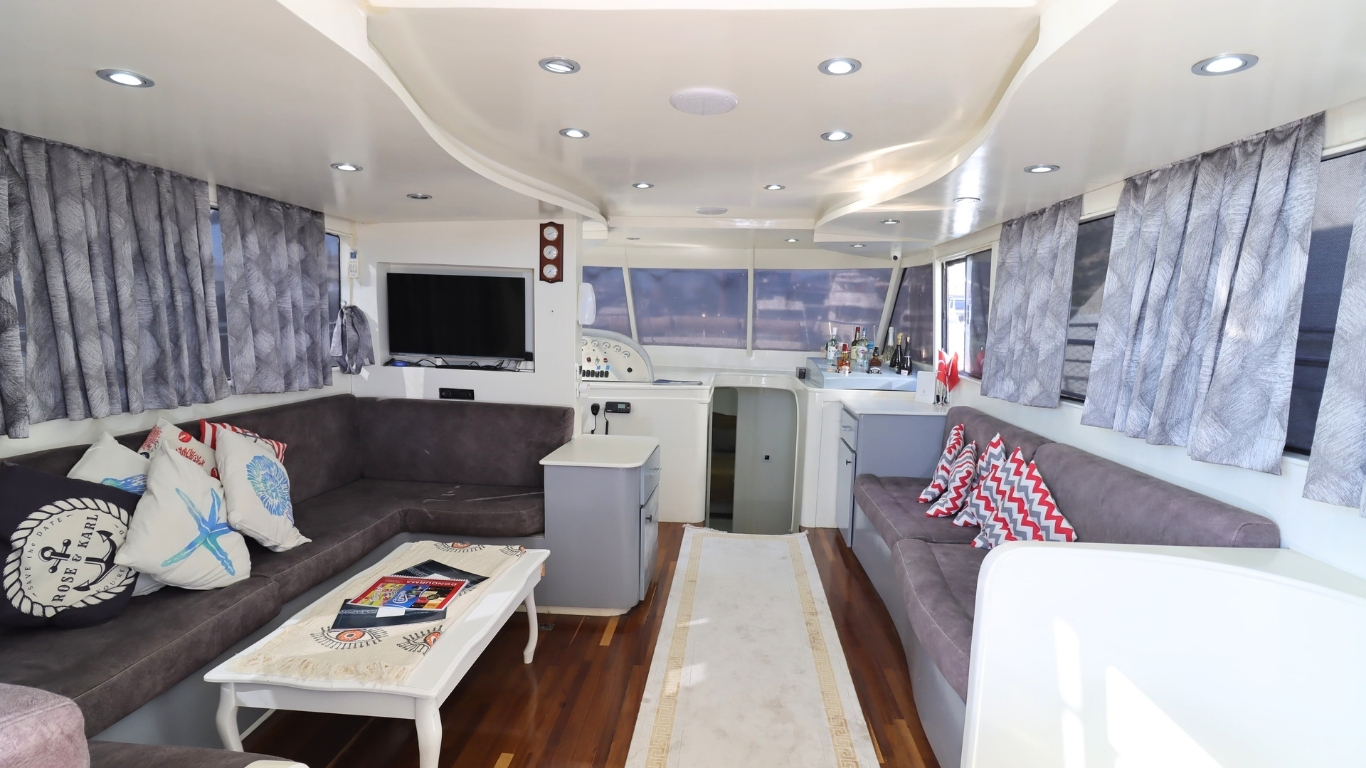 Yacht Gallery Image