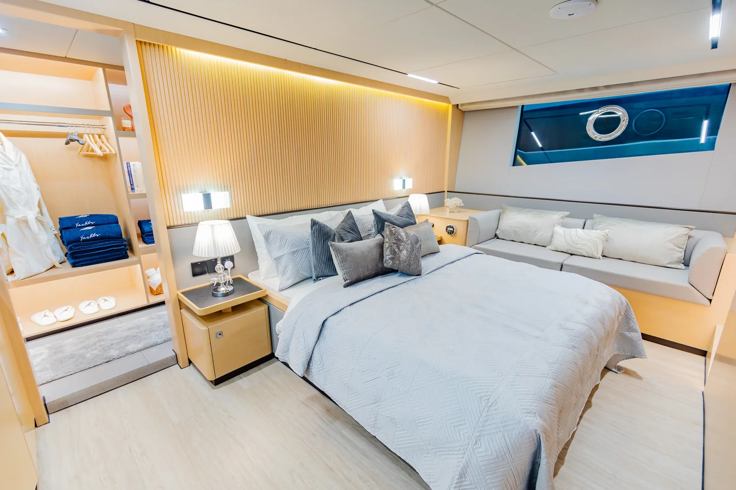 Yacht Gallery Image